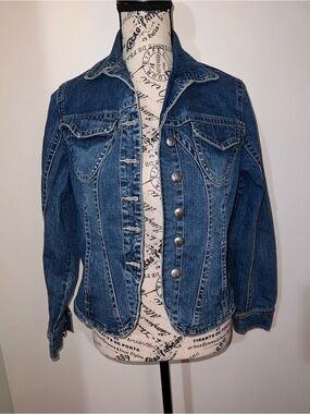 A.M.I. Western Denim Jacket - Dark Wash Embroidered Buttons - Small